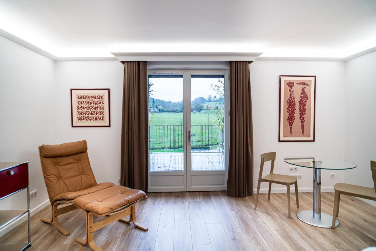 Les Sources Du Val Bed & Breakfast Saint-Pierre-du-Val Exterior photo